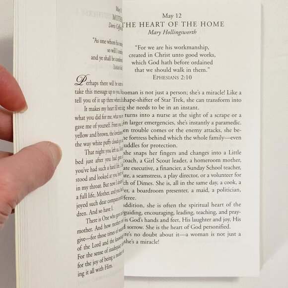 Gentle Spirit: Devotional Selections for Today's Christian Woman by Clayton - Picture 3 of 6